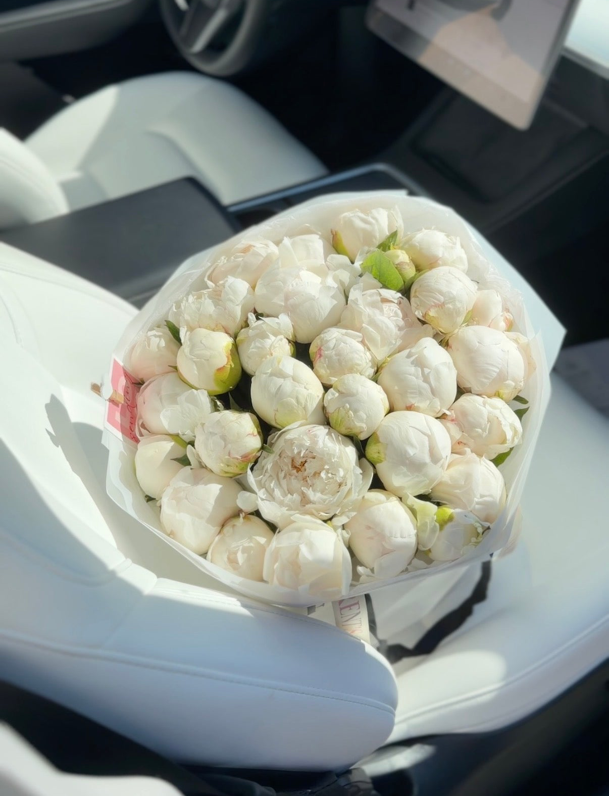 Bouquet white peonies