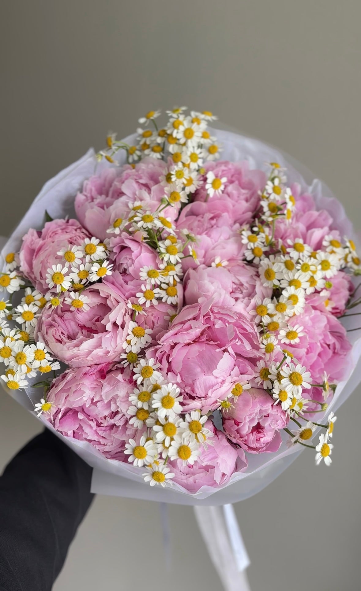 Bouquet “Peonies & Chamomile”