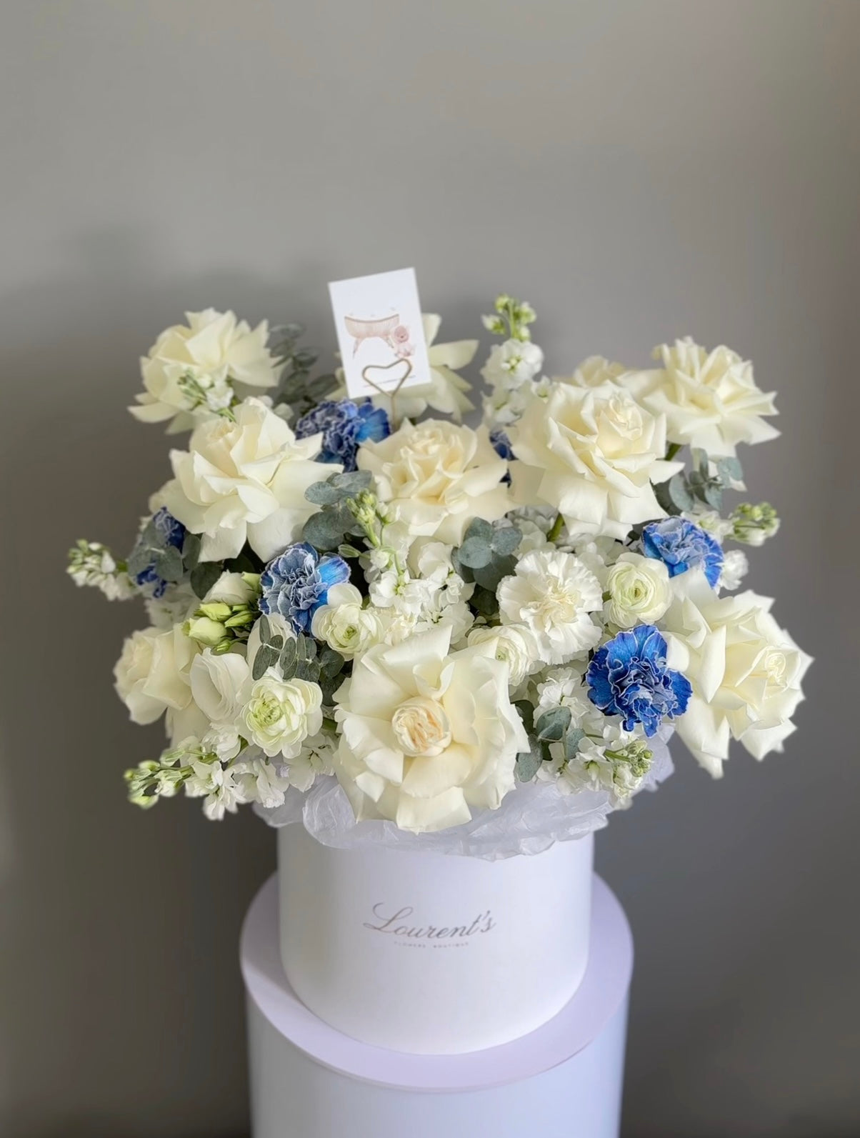 Flower box “Blue Serenity”