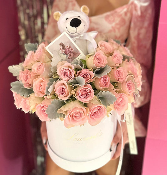 Medium Box “Roses with a bear”