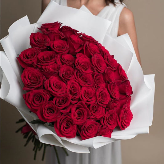 Mono Bouquet Red Roses