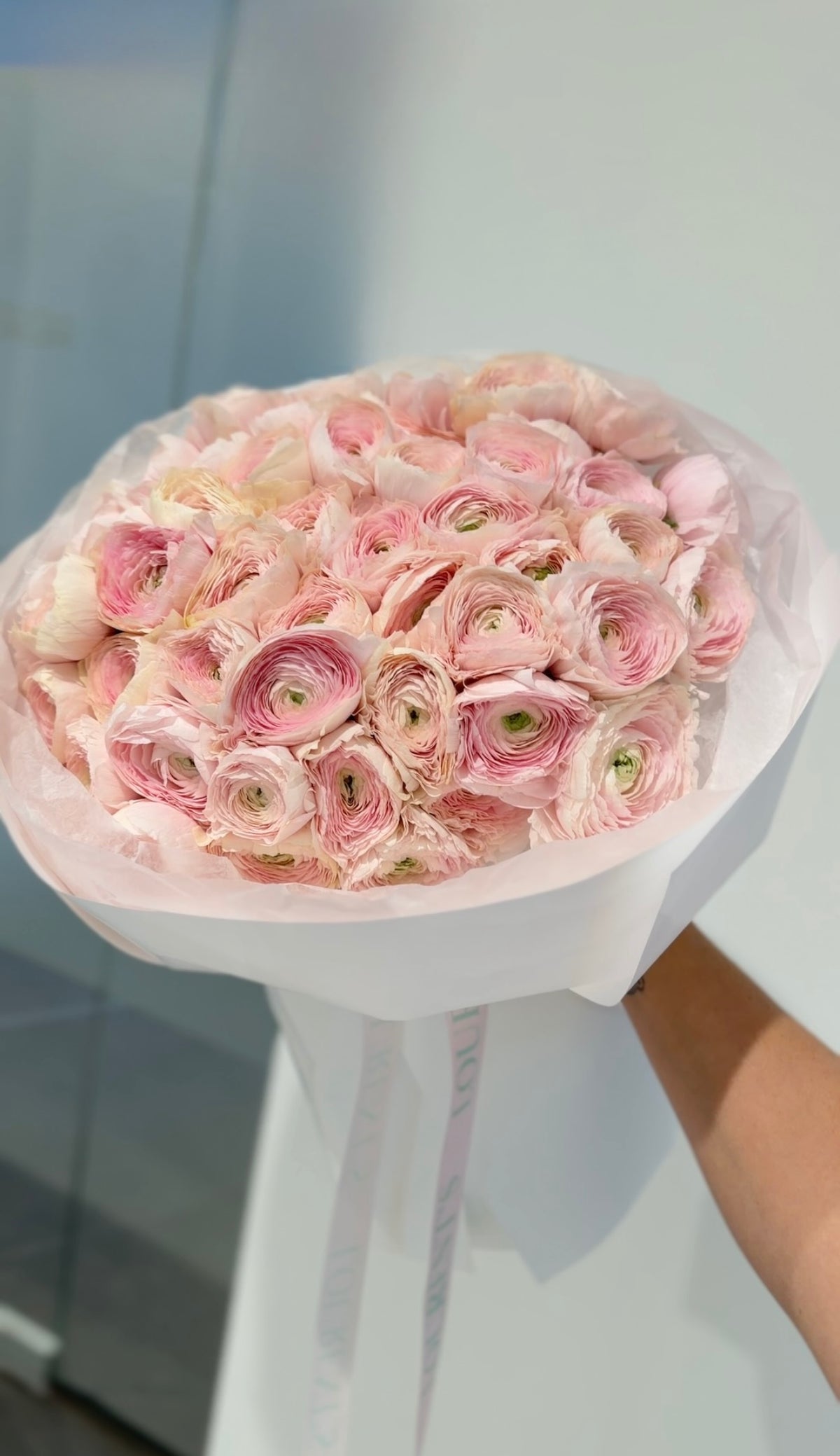 Mono Bouquet Ranunculus