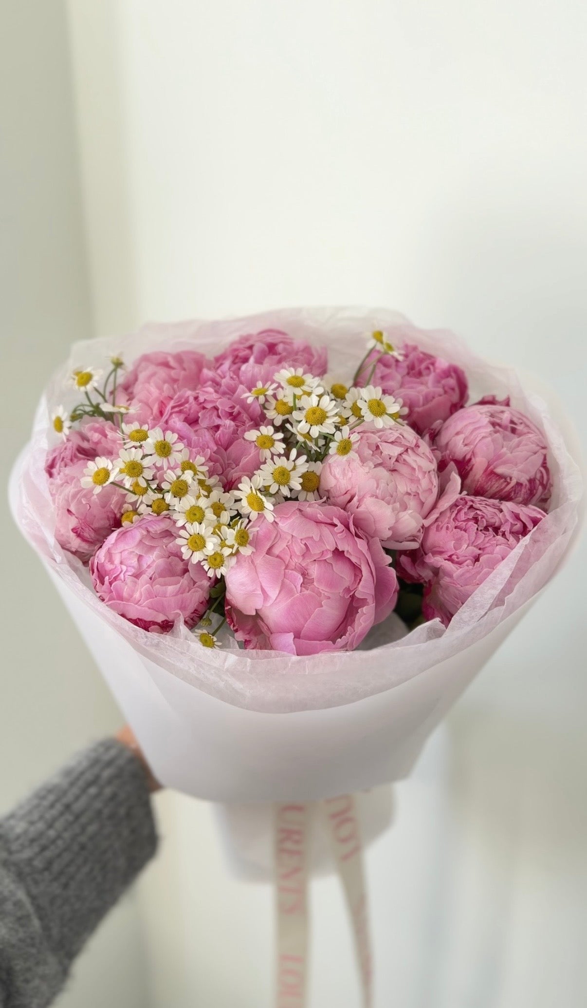 Bouquet “Peonies & Chamomile”