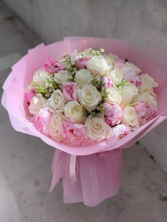 Bouquet “Peonies & Roses”