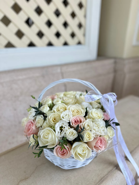 Flower basket “Peach & White”