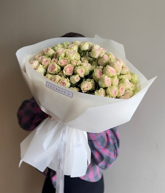 Large Bouquet “Spray Roses”
