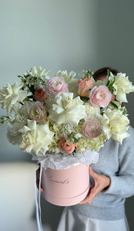 Flower box “Champagne Blush”